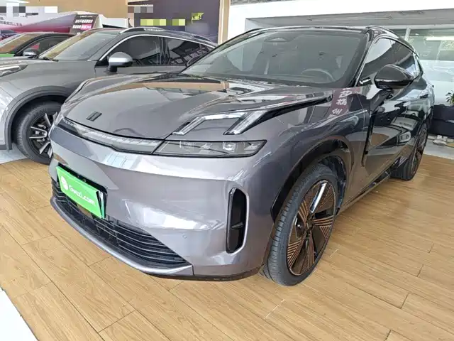 2024 Lynk & Co 08