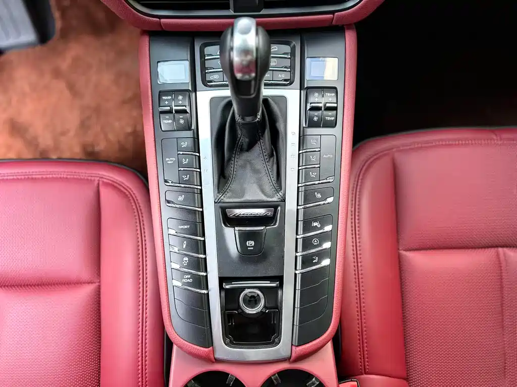 Porsche Macan 2022 Macan T 2.0T