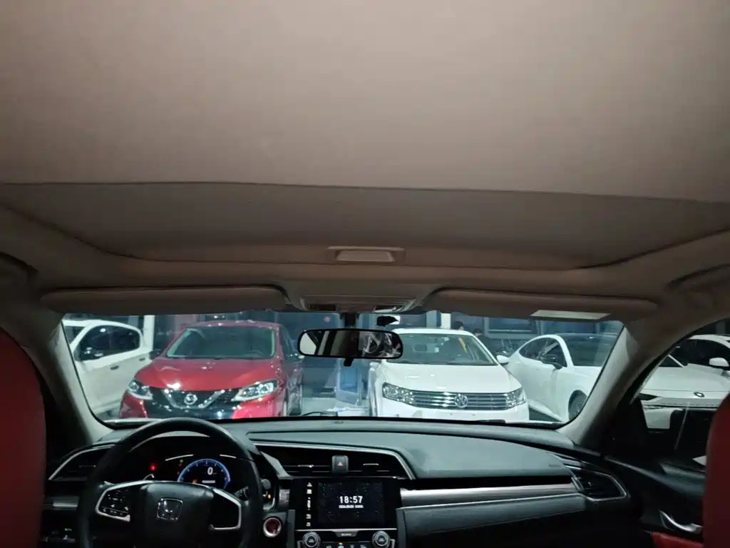 Honda Civic — миниатюра 18