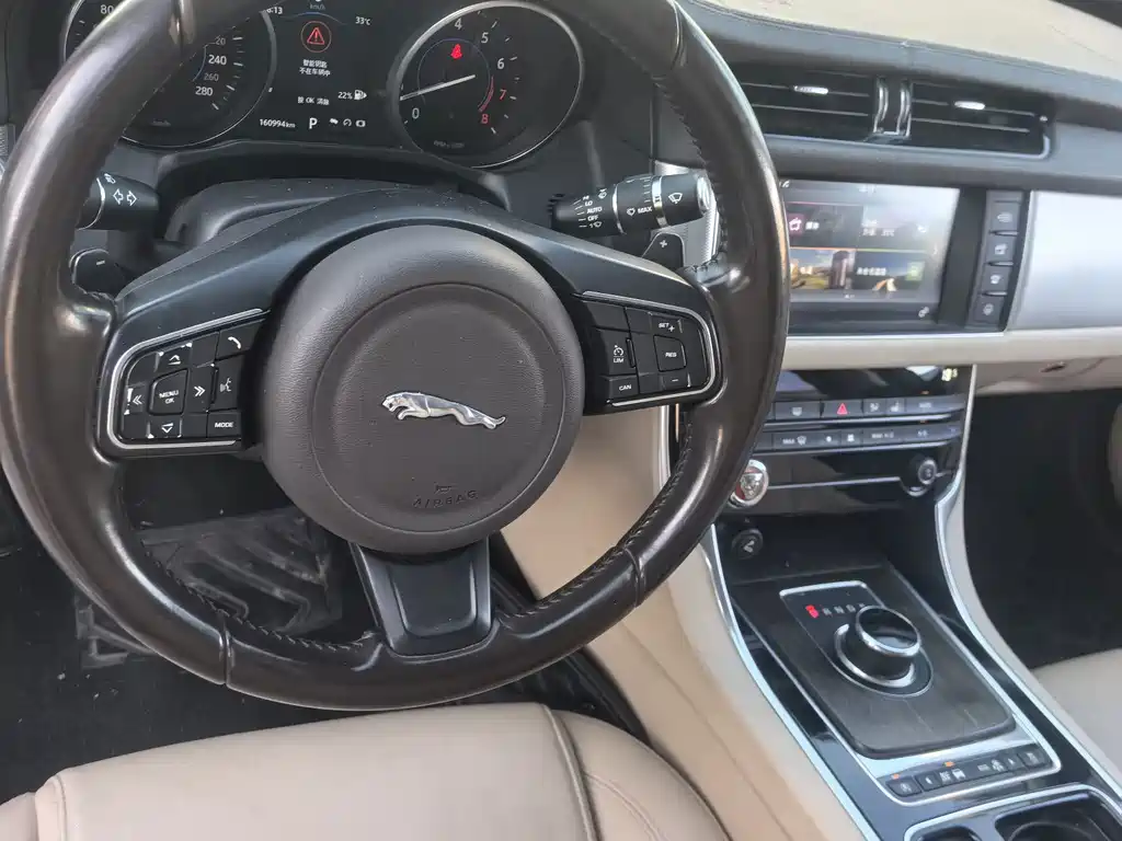 Jaguar XFL — миниатюра 8