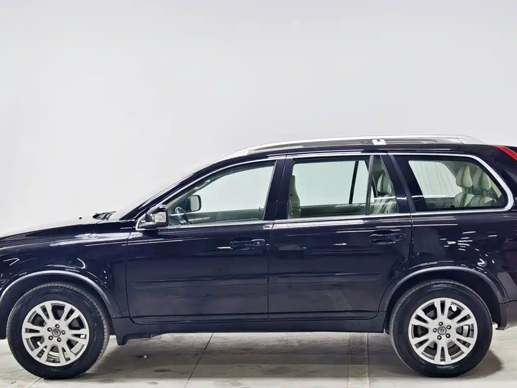 Volvo XC90 — миниатюра 7