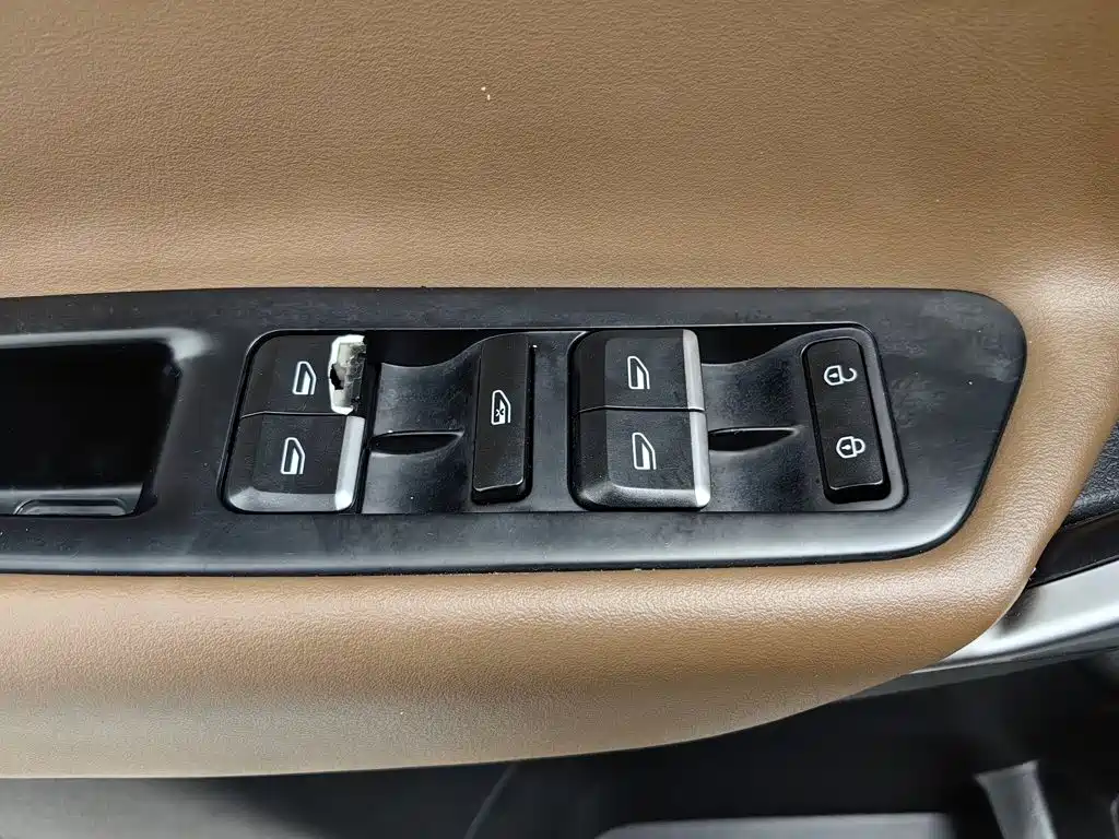 Geely Boyue — миниатюра 9