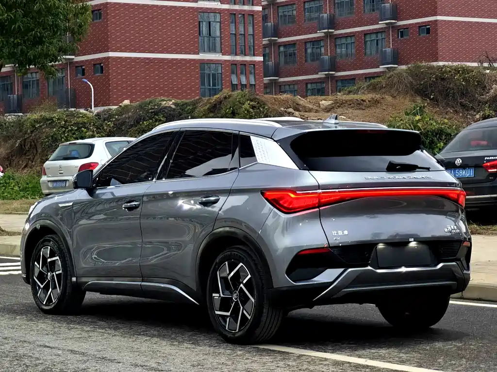 BYD Yuan Plus — миниатюра 8