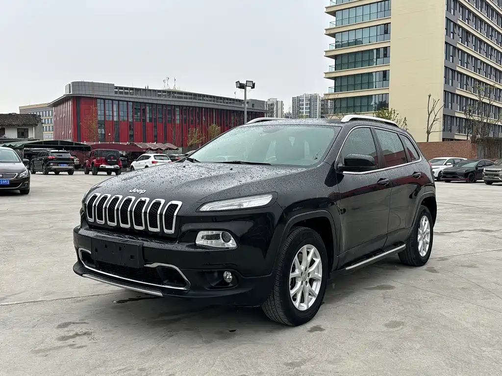 Jeep Cherokee 2016