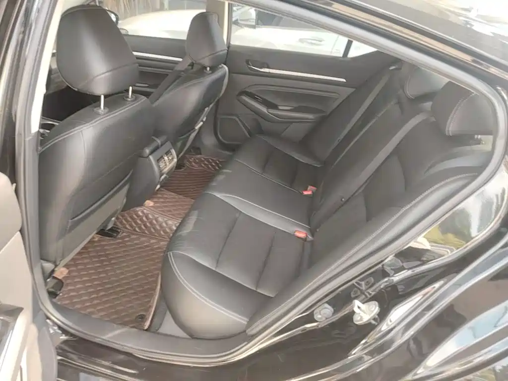 Nissan Teana — миниатюра 17