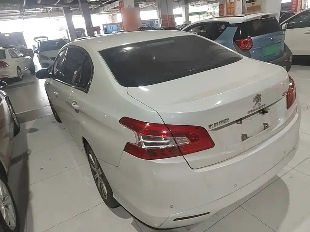 Peugeot 408 — миниатюра 5