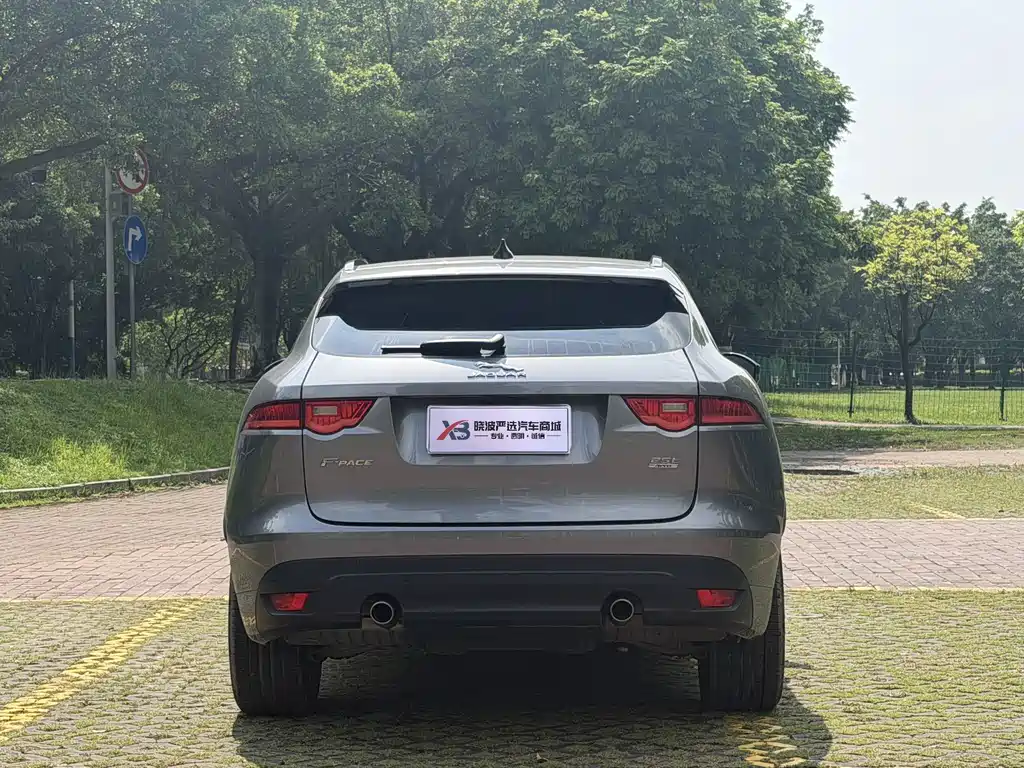 Jaguar F-PACE — миниатюра 4