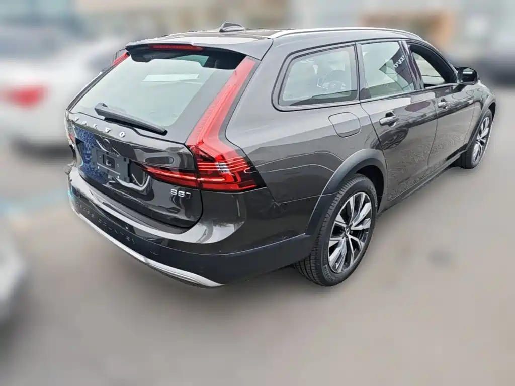 Volvo V90 — миниатюра 10