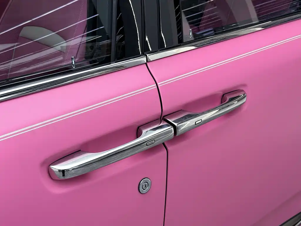 Rolls-Royce Cullinan — миниатюра 11