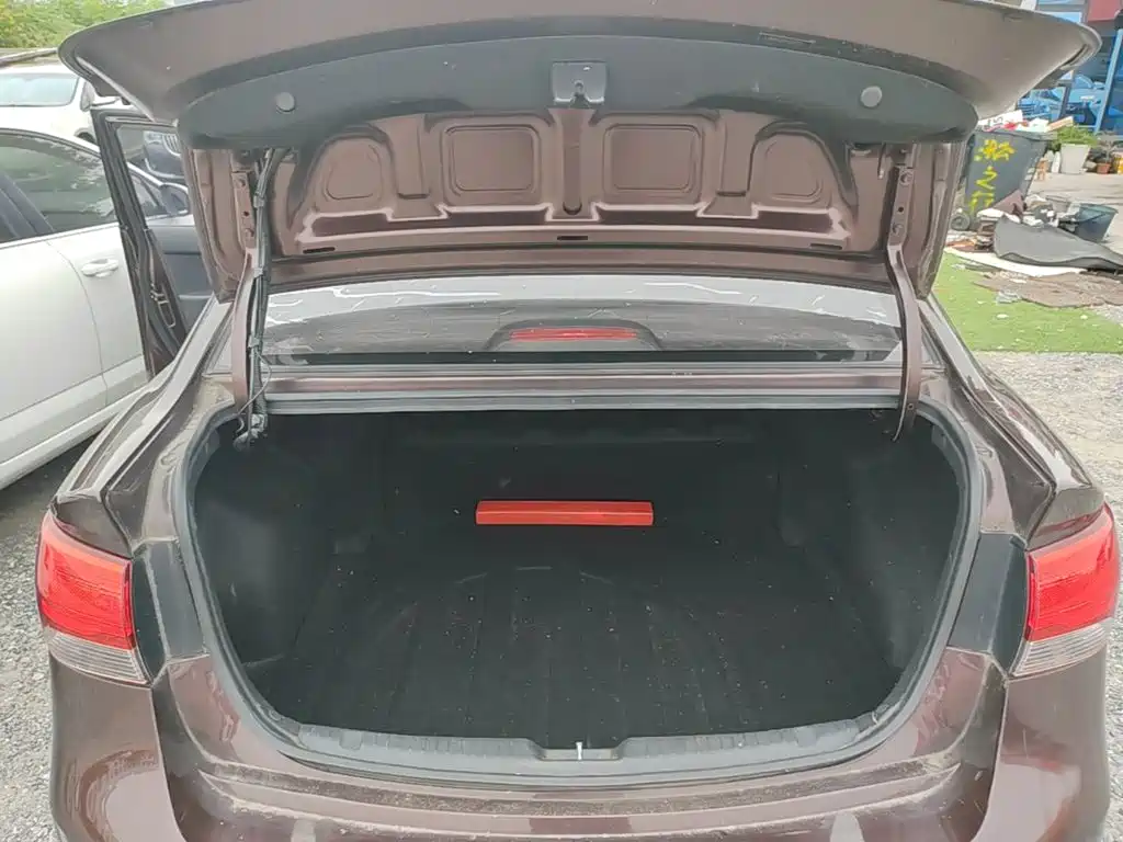 Kia Forte — миниатюра 19