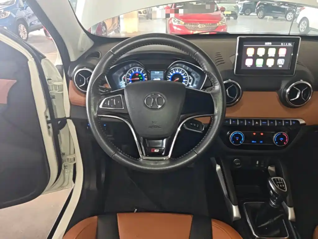 BAIC Senova X35 — миниатюра 11