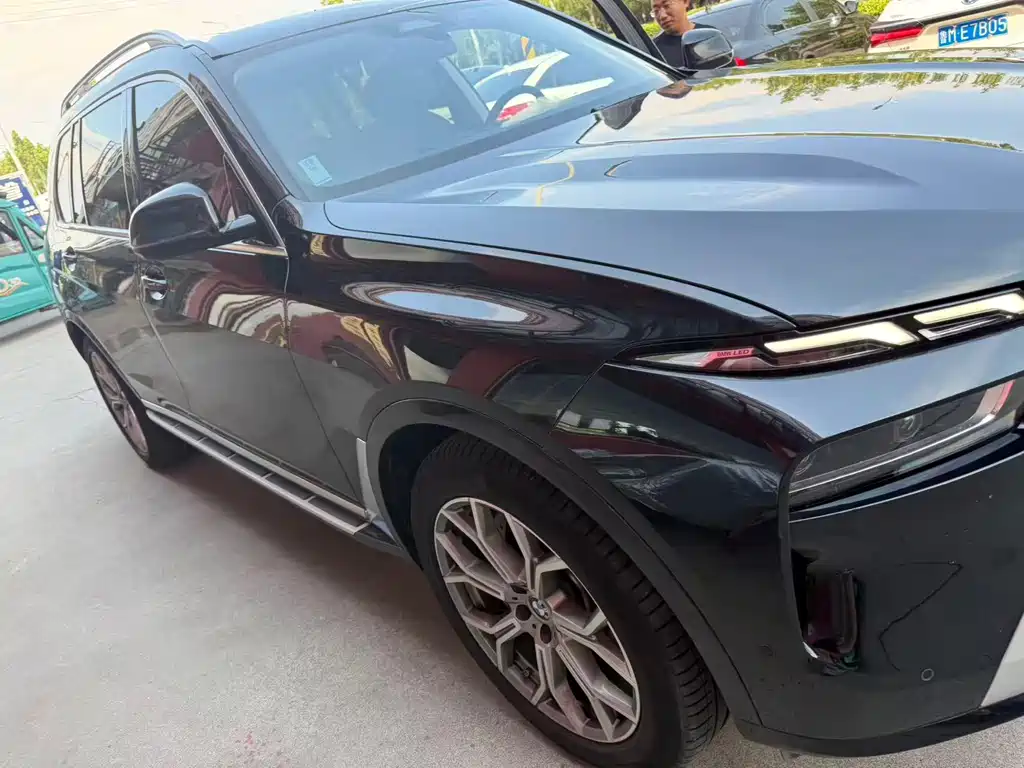 BMW X7 — миниатюра 3
