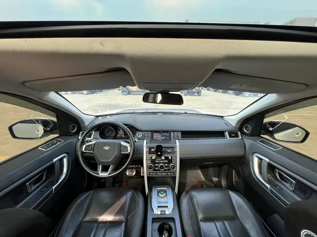 Land Rover Discovery Sport 2016 2.0T SE