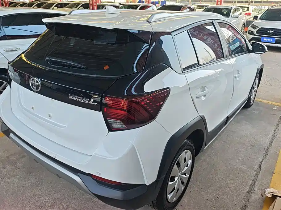 TOYOTA YARIS L TO ENJOY