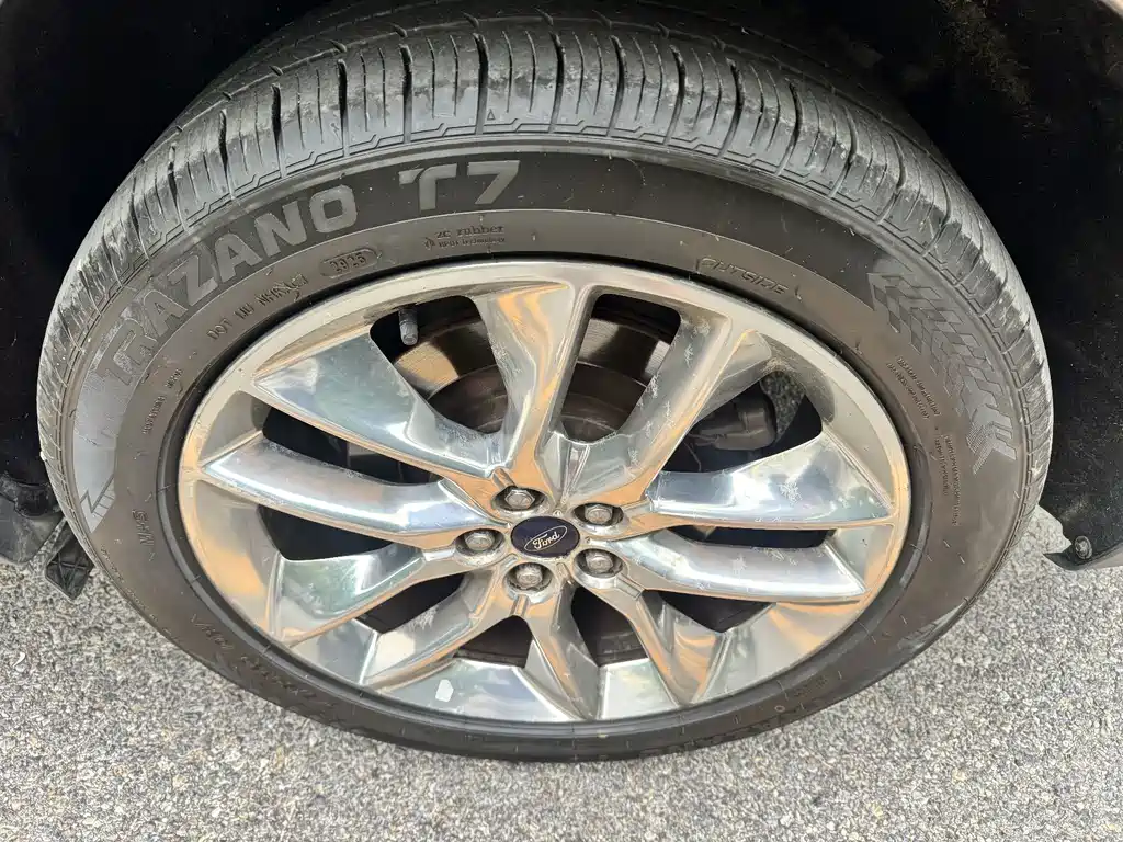 Ford Edge — миниатюра 22