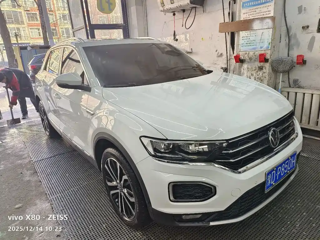 Volkswagen T-Roc 2022 280TSI DSG PLUS