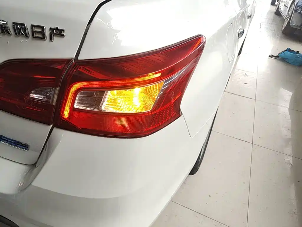 Nissan Sylphy — миниатюра 8