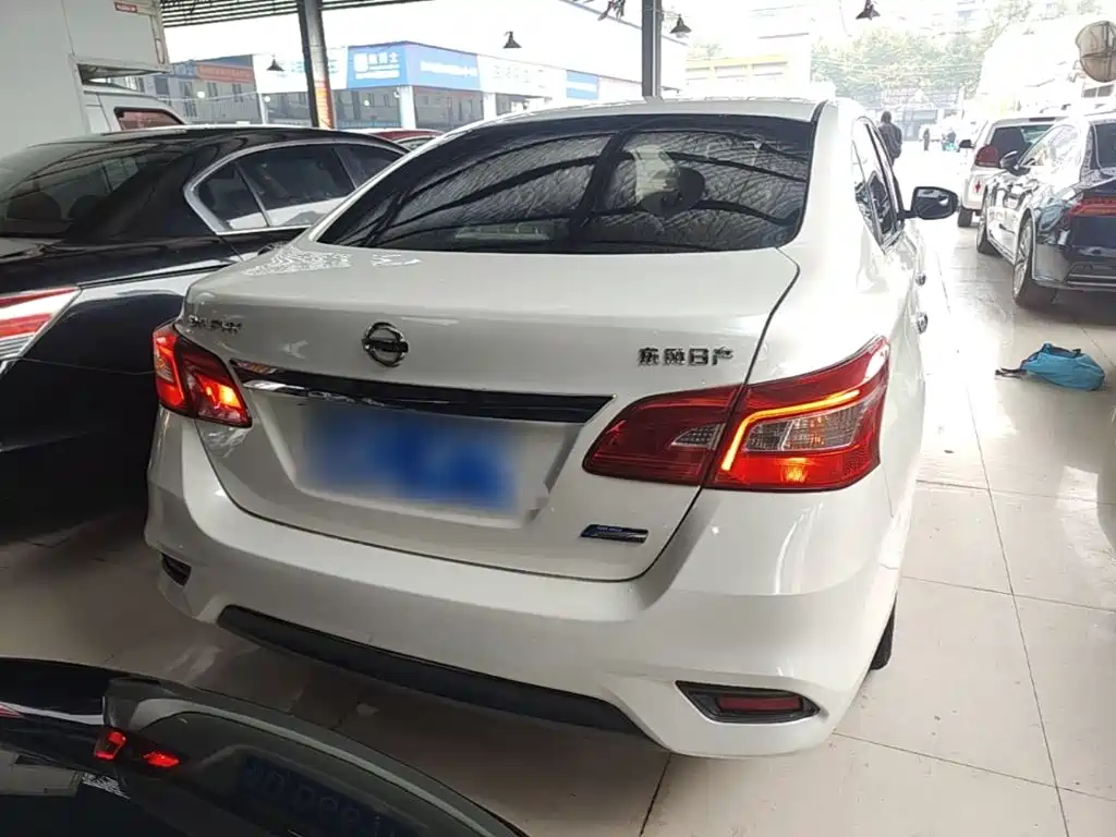 Nissan Sylphy — миниатюра 6