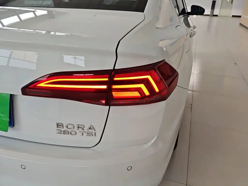 Volkswagen Bora — миниатюра 8
