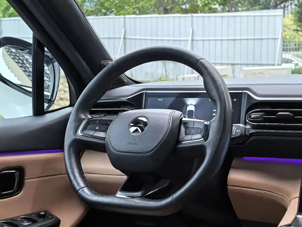 NIO ES6 — миниатюра 17
