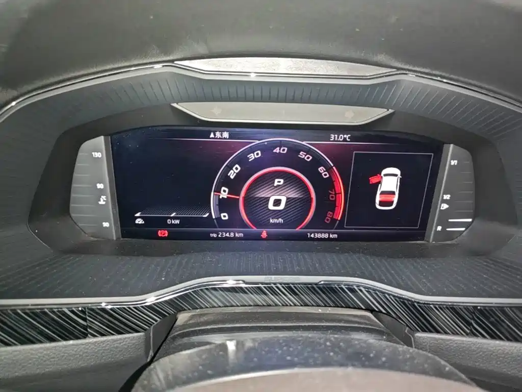 Skoda Superb — миниатюра 12
