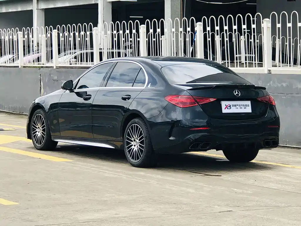Mercedes-Benz C-Class — миниатюра 4