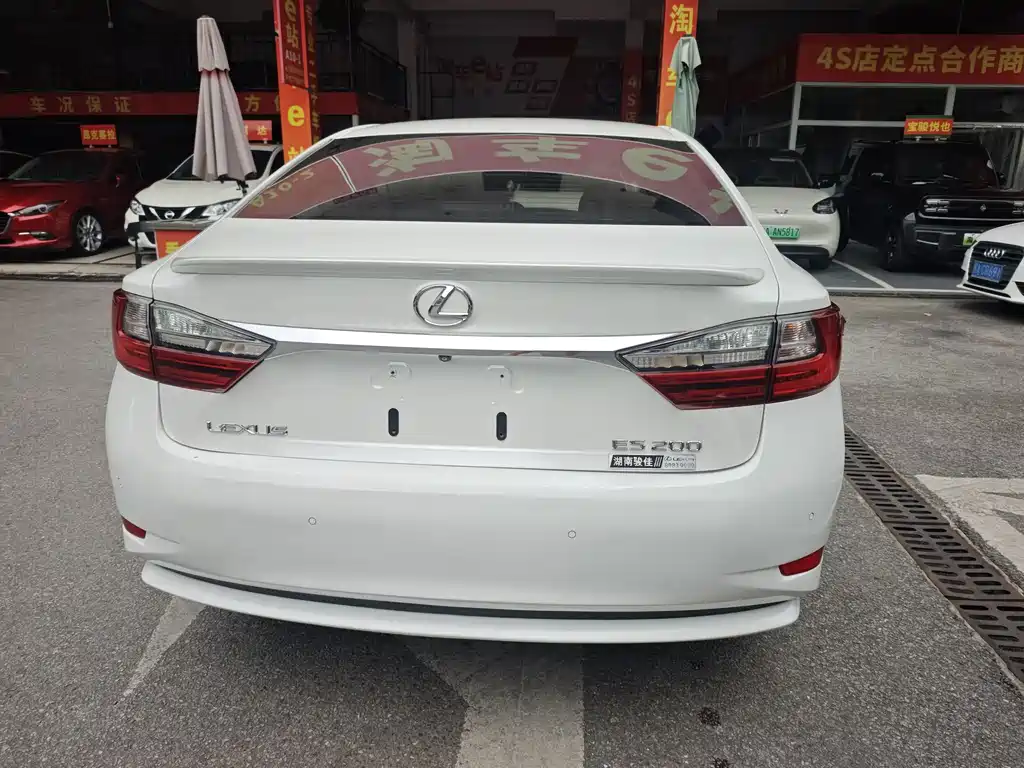Lexus ES — миниатюра 5