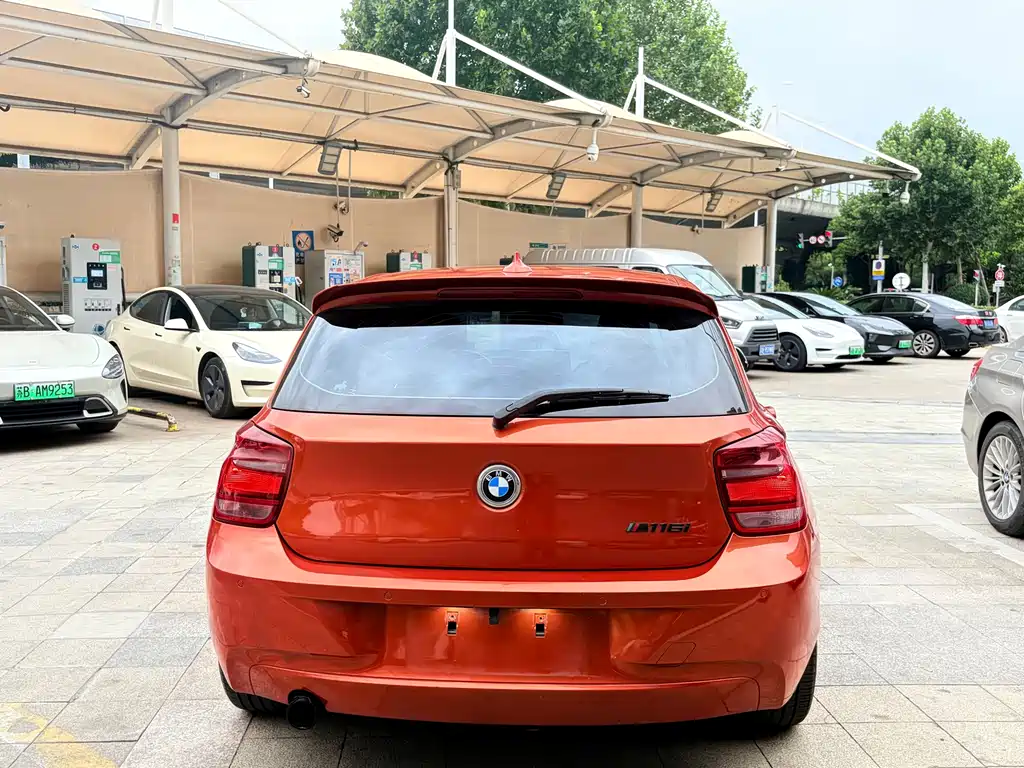BMW 1 Series (Import) — миниатюра 4