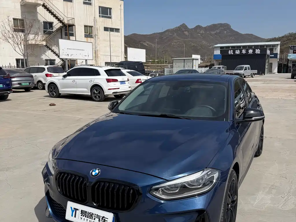 BMW 1 Series 2021