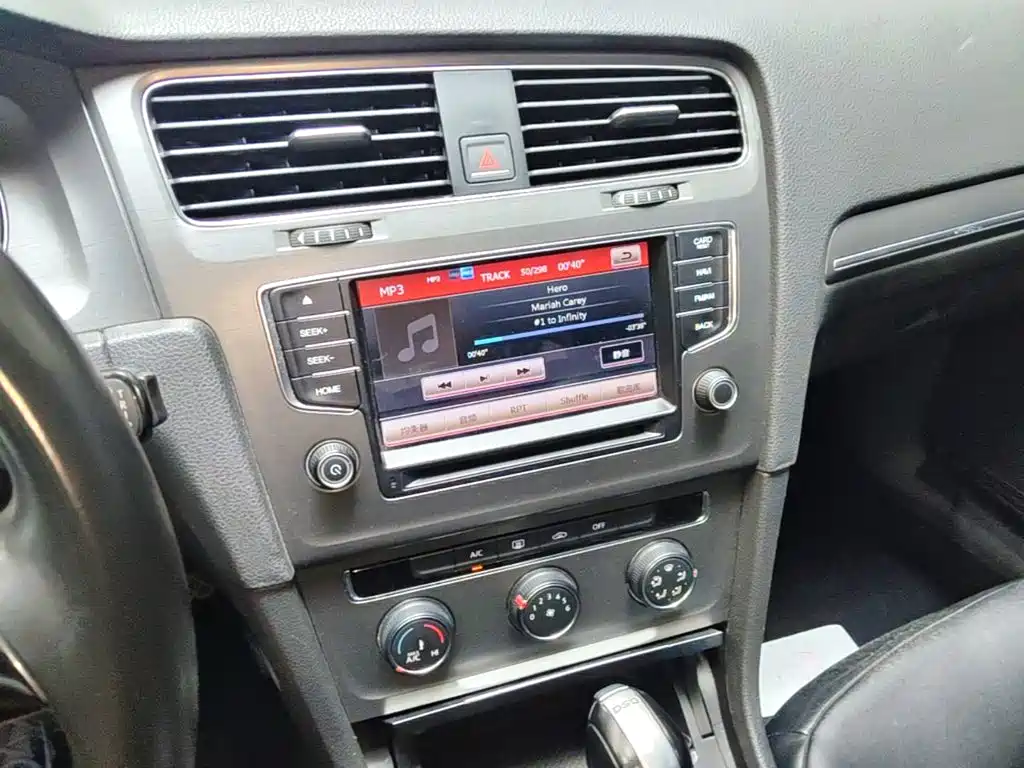 Volkswagen Golf — миниатюра 13