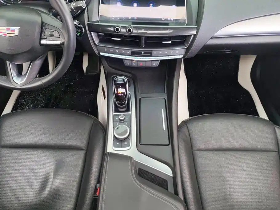 Cadillac CT5 — миниатюра 16