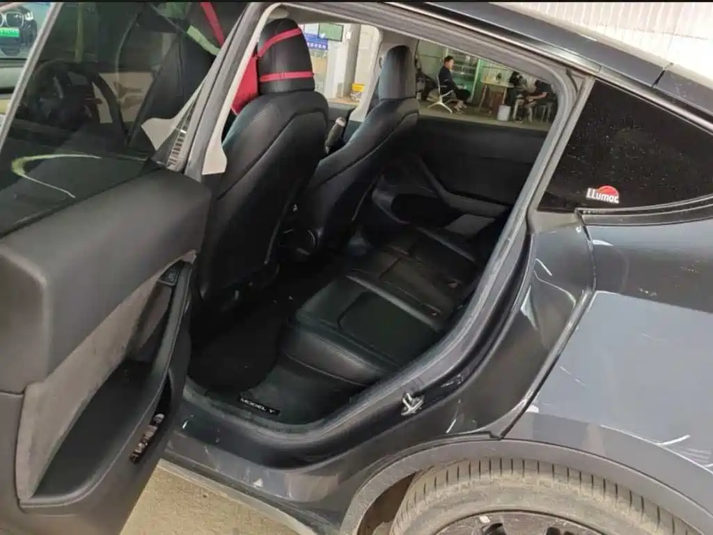 Tesla Model Y 2022 Performance