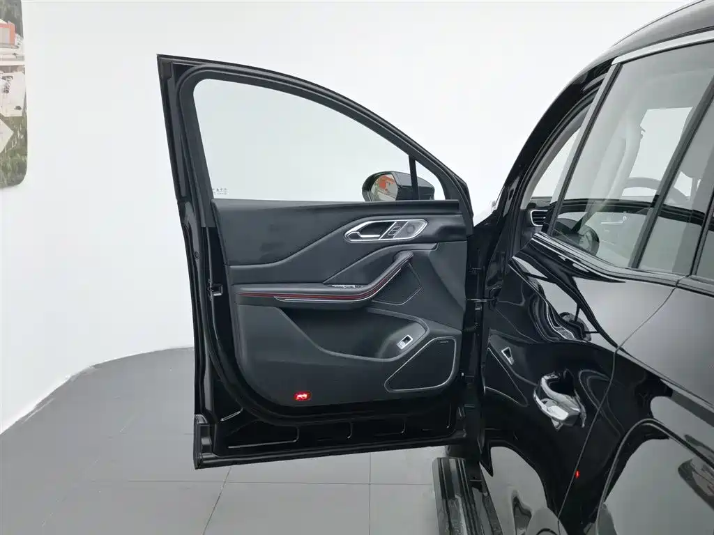 Hongqi HS7 PHEV 2025 2.0T PHEV 200 6 мест