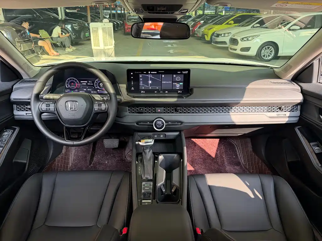 Honda Accord — миниатюра 7