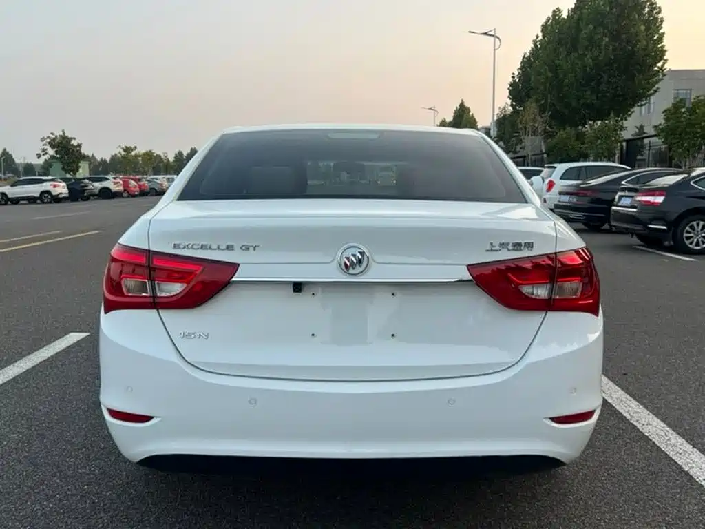Buick Excelle — миниатюра 4