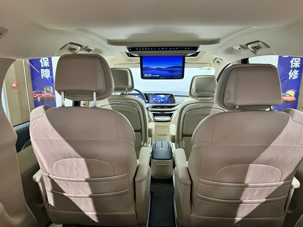 Buick GL8 Hybrid — миниатюра 21