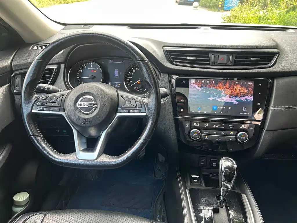 Nissan X-Trail — миниатюра 9