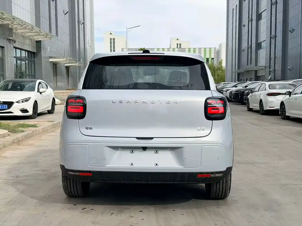 Leapmotor Leapmotor A10 — миниатюра 5