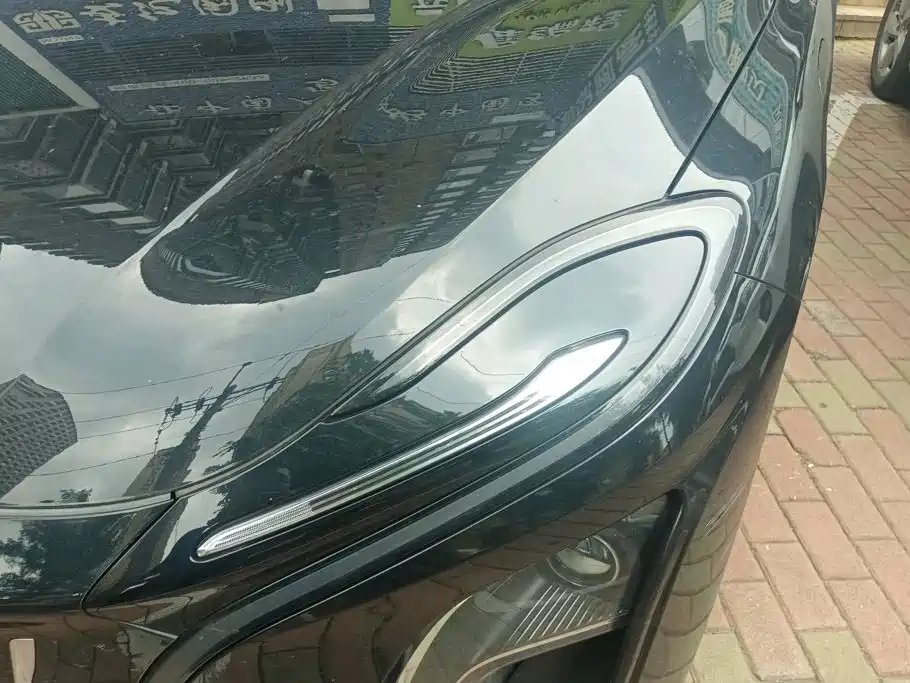 Hongqi Hongqi E-QM5 — миниатюра 5