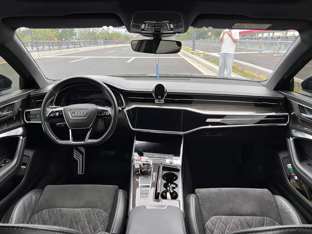 Audi A6L — миниатюра 7