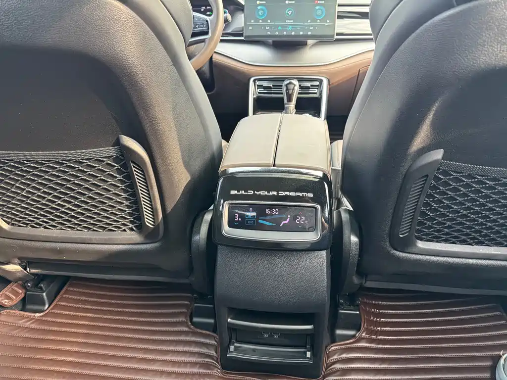 BYD Tang — миниатюра 20