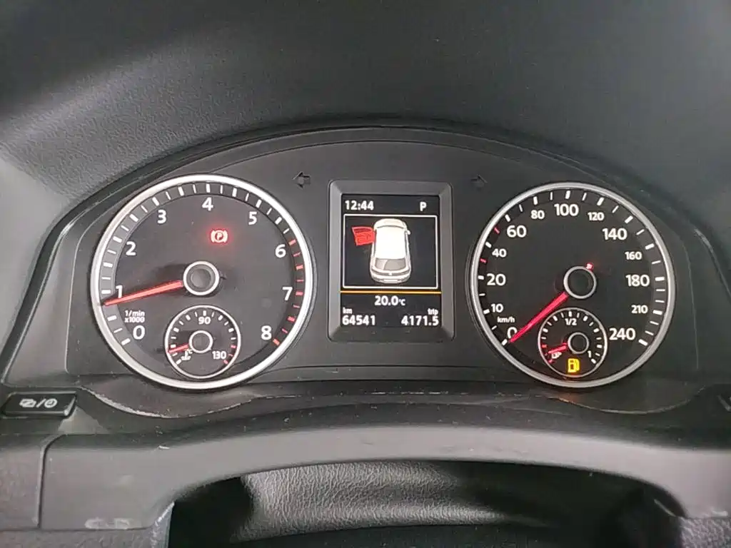 Volkswagen Tiguan — миниатюра 12