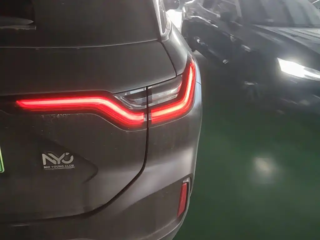 NIO ES6 — миниатюра 8