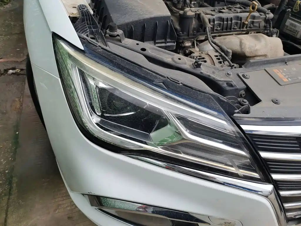 Roewe i5 — миниатюра 7