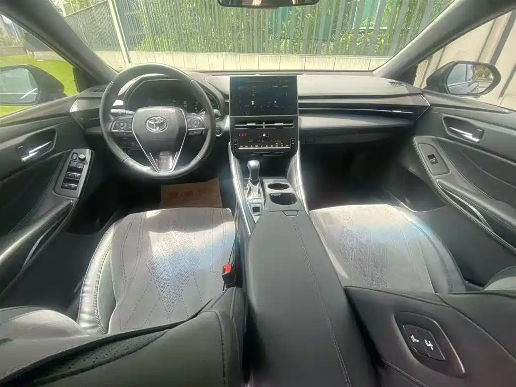 Toyota Avalon 2022 2.5L Luxury