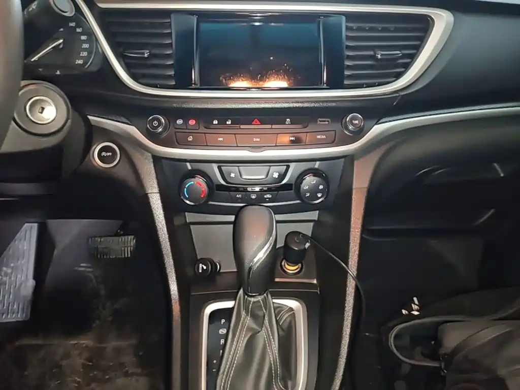 Buick Excelle — миниатюра 13