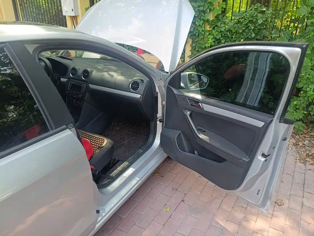 Volkswagen Jetta — миниатюра 18