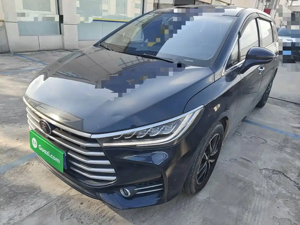 BYD MAX — миниатюра 2
