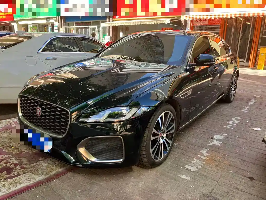 Jaguar XFL