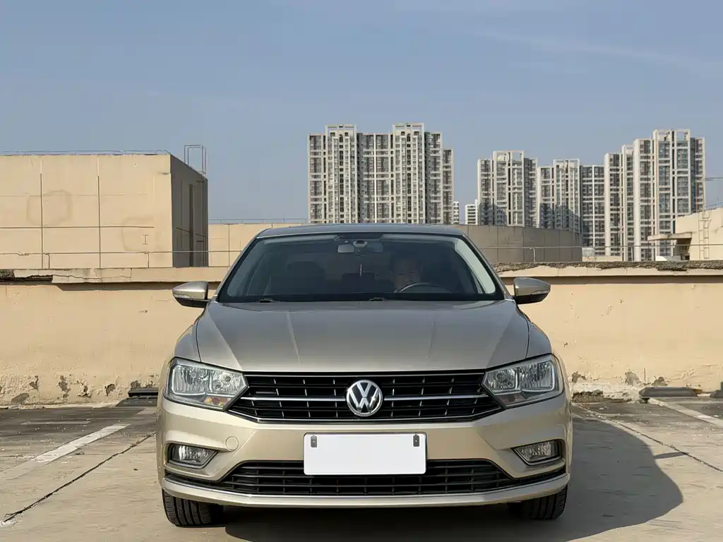 Volkswagen Bora — миниатюра 2